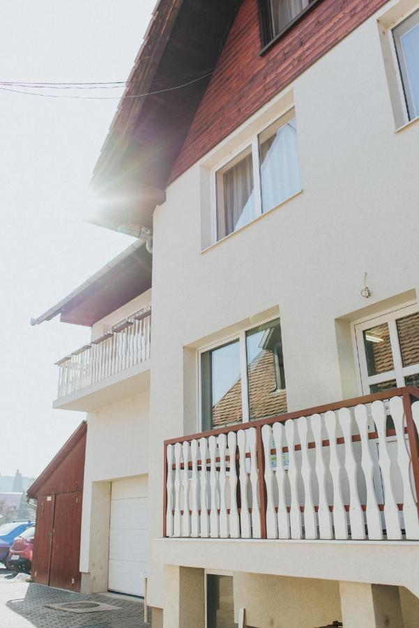 Lotus Apartman Odorheiu Secuiesc Exterior foto